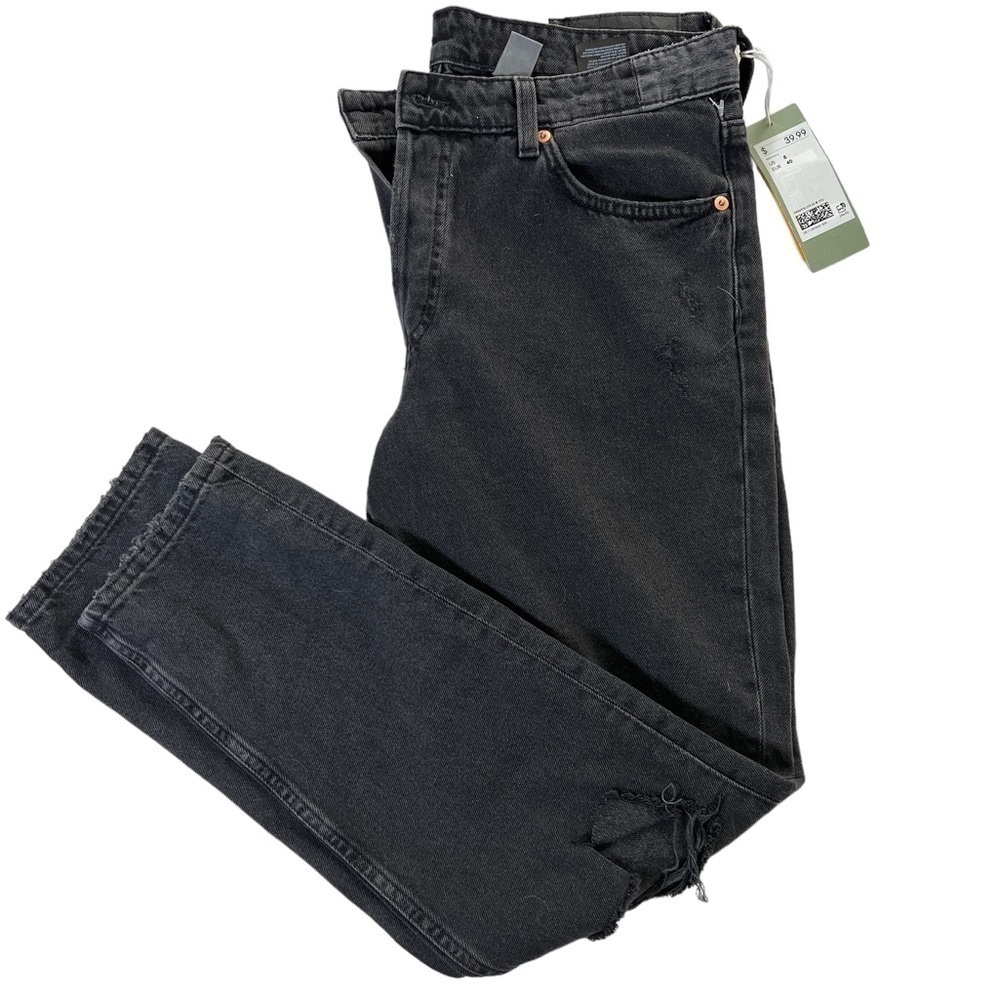 H&M Black ripped Jeans.‌‌‌‌‌‌‌‌‌‌‌‌‌‌‌‌‌‌‌‌‌‌‌‌‌‌‌‌‌‌‌‌‌‌‌‌‌‌‌‌‌‌‌‌‌‌‌‌